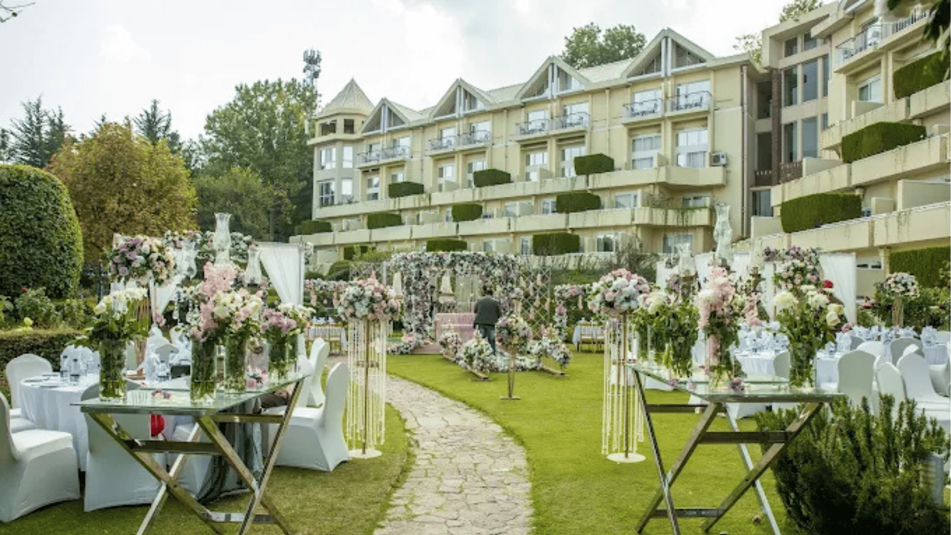 PERAL CONTINENTAL HOTEL
